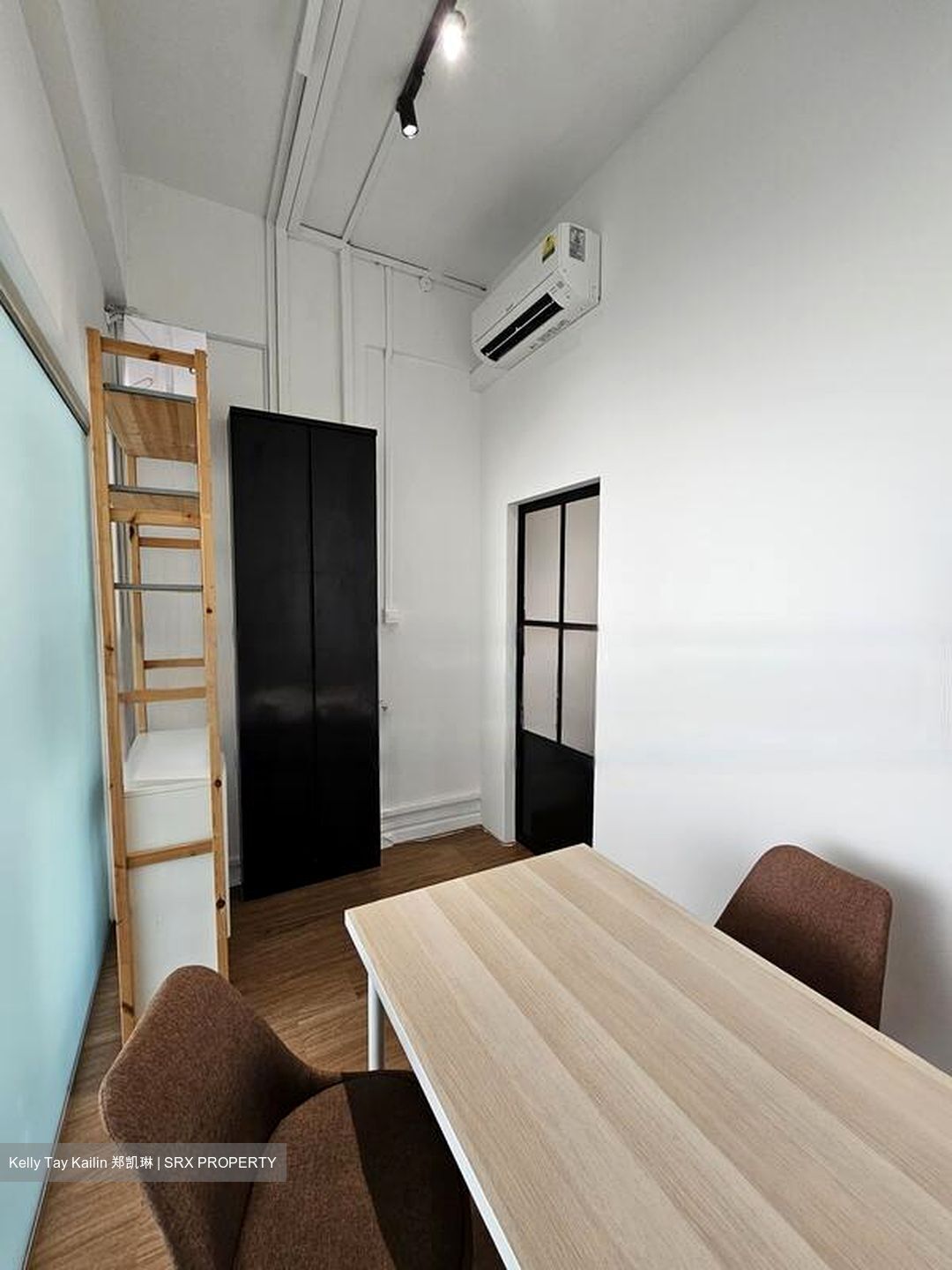 Crawford Court (D7), Office #478645711